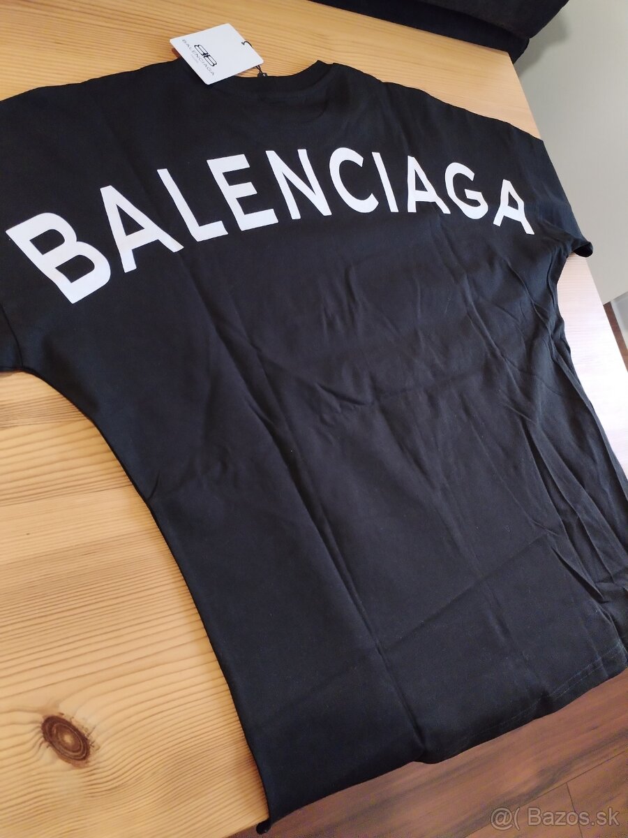 Tricko Balenciaga