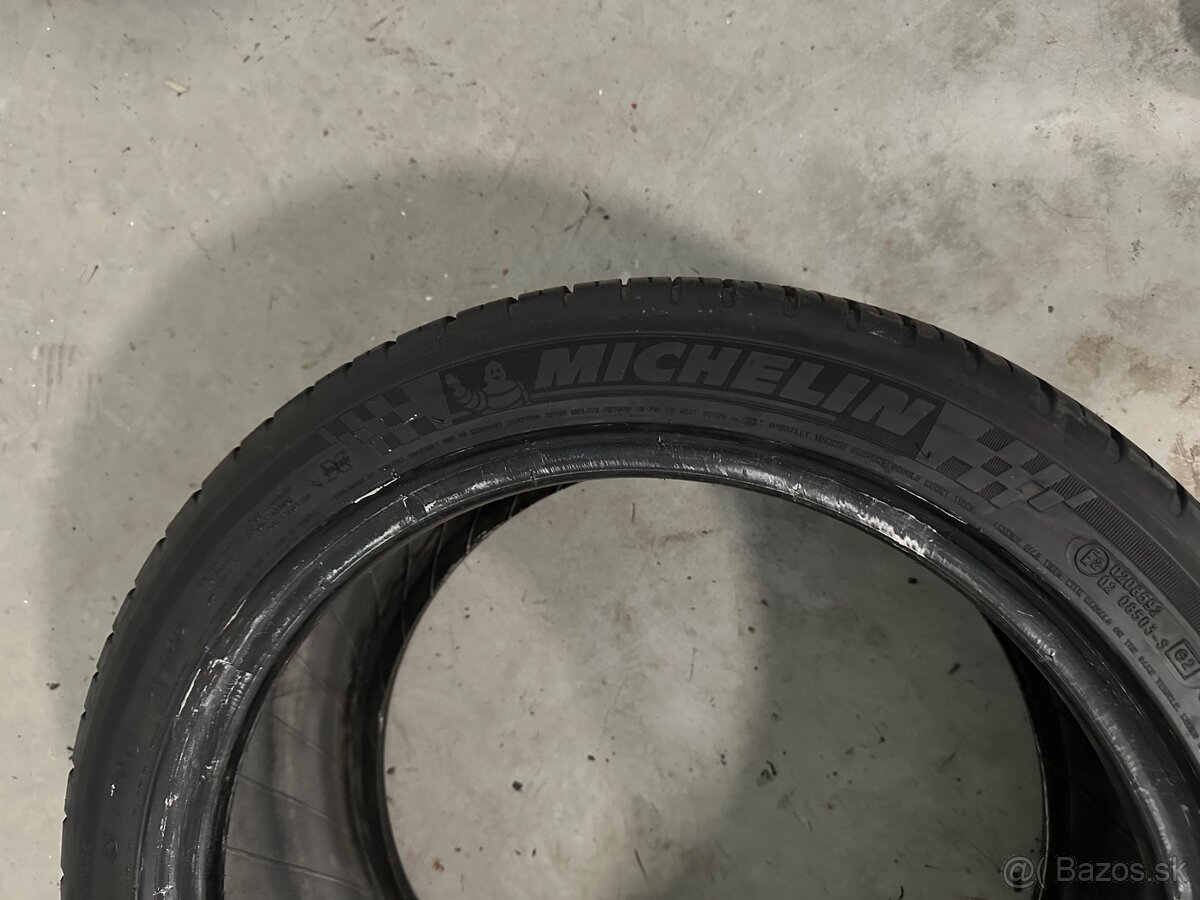 Michelin Pilot Sport 255/40 r18