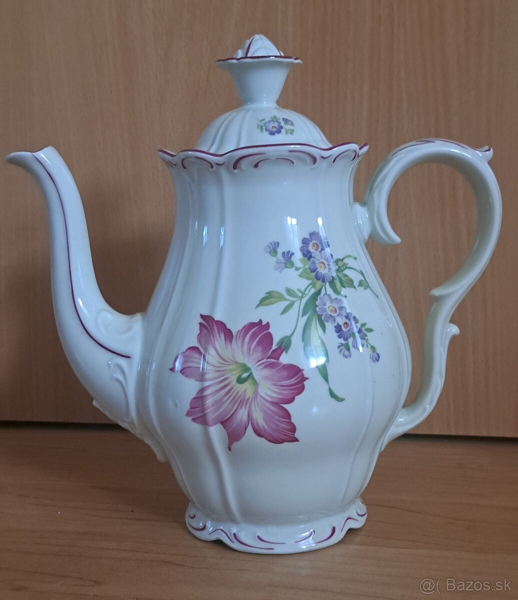 Retro porcelánový čajník