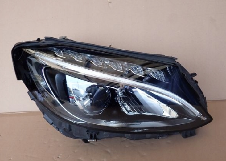 mercedes C svetlo full led w205 2014+