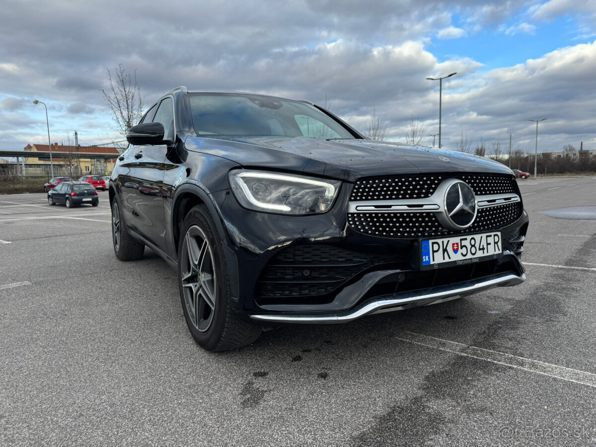 Mercedes-Benz GLC 300 d 4MATIC AMG Line – Luxusné SUV