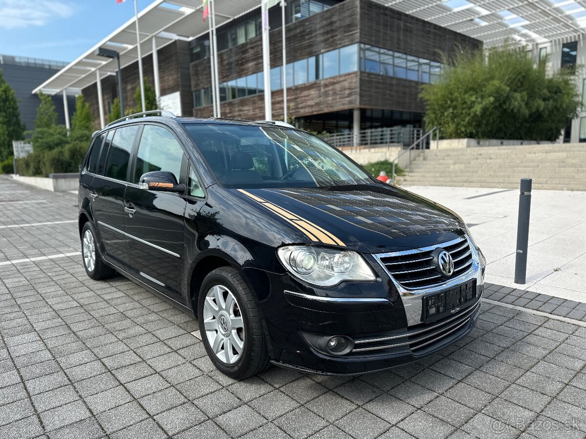 VOLKSWAGEN TOURAN, 2.0TDI, 103Kw, \Rakousko, xenony, 5 míst