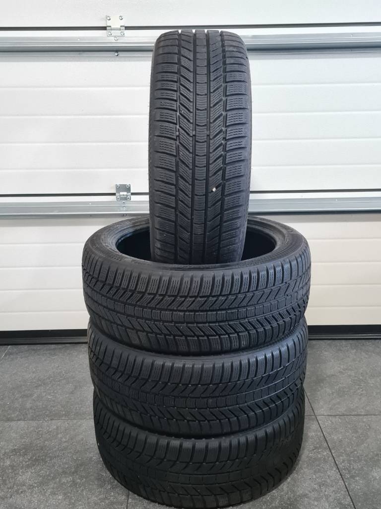 4x Continental 225/45 R18 95V Zimné pneumatiky