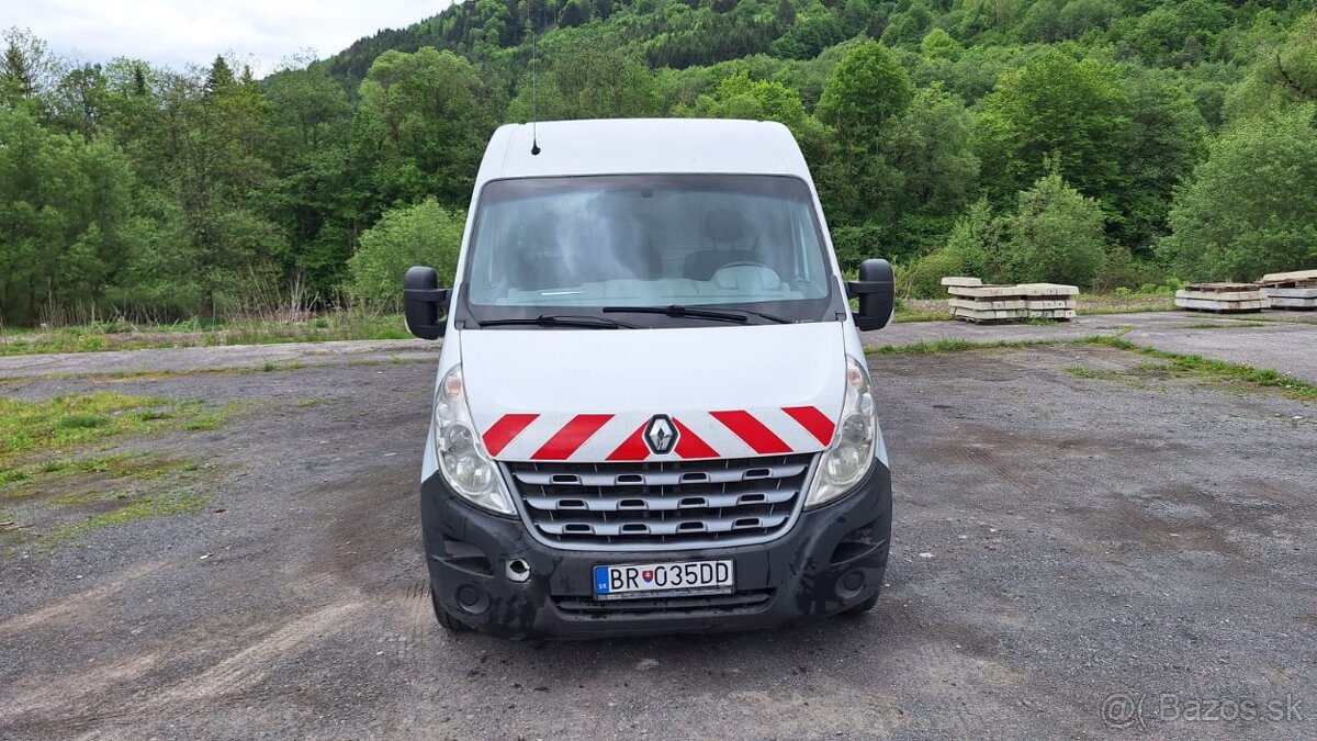 Predám Renault Master maxi 2.3dci 92kw Rok 2011