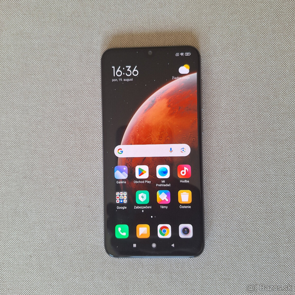 Xiaomi Mi9 SE 6/64Gb | kompaktný