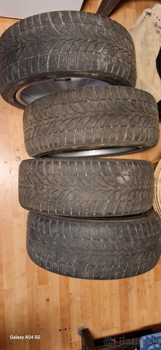 Bridgestone blizzak 225/45r18