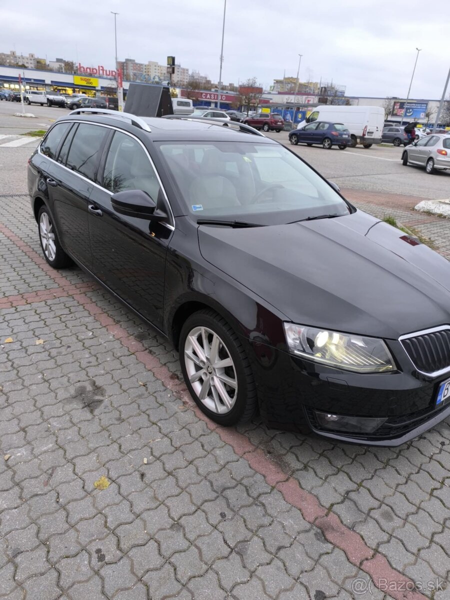 Krásna Škoda octavia 3 Combi s Panorámu a super vybavou