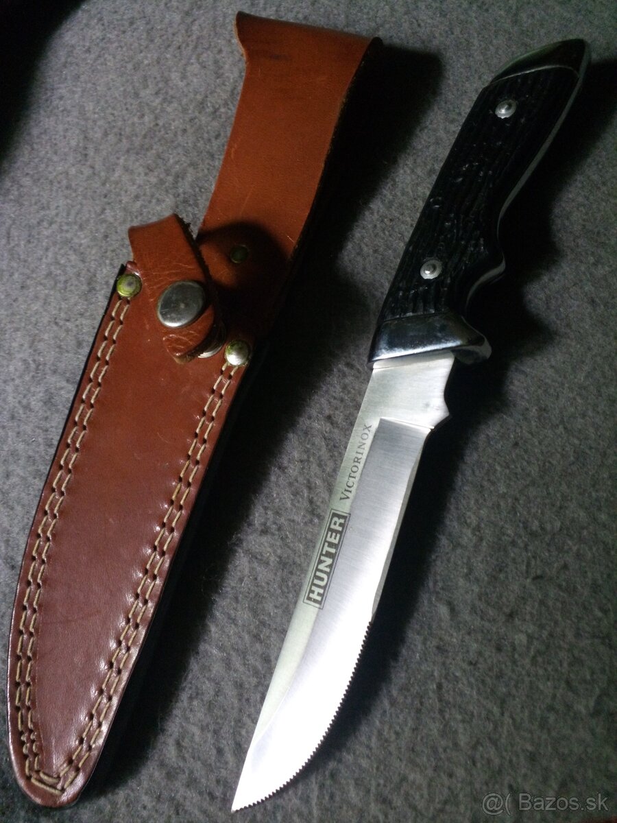 Vzácna dýka VICTORINOX HUNTER