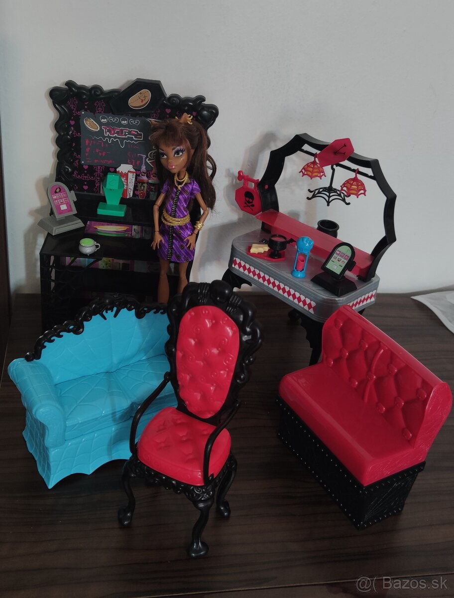 Nabytok monster high a Clawdeen