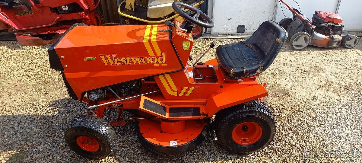 Predám kosačkovy traktor Westwood T1200