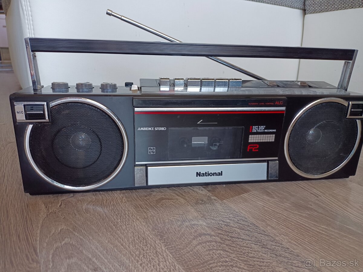 National RX F2F radiomagnitofon boombox retro