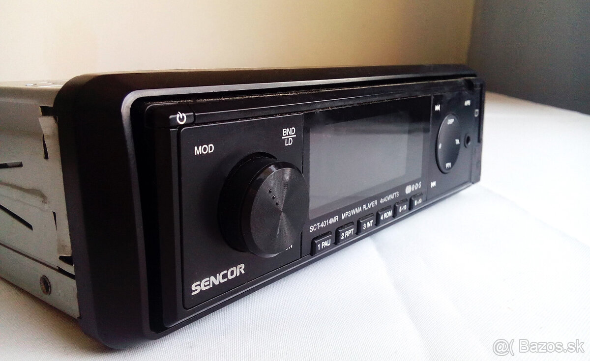 AUTORADIO SENCOR SCT-4014MR.