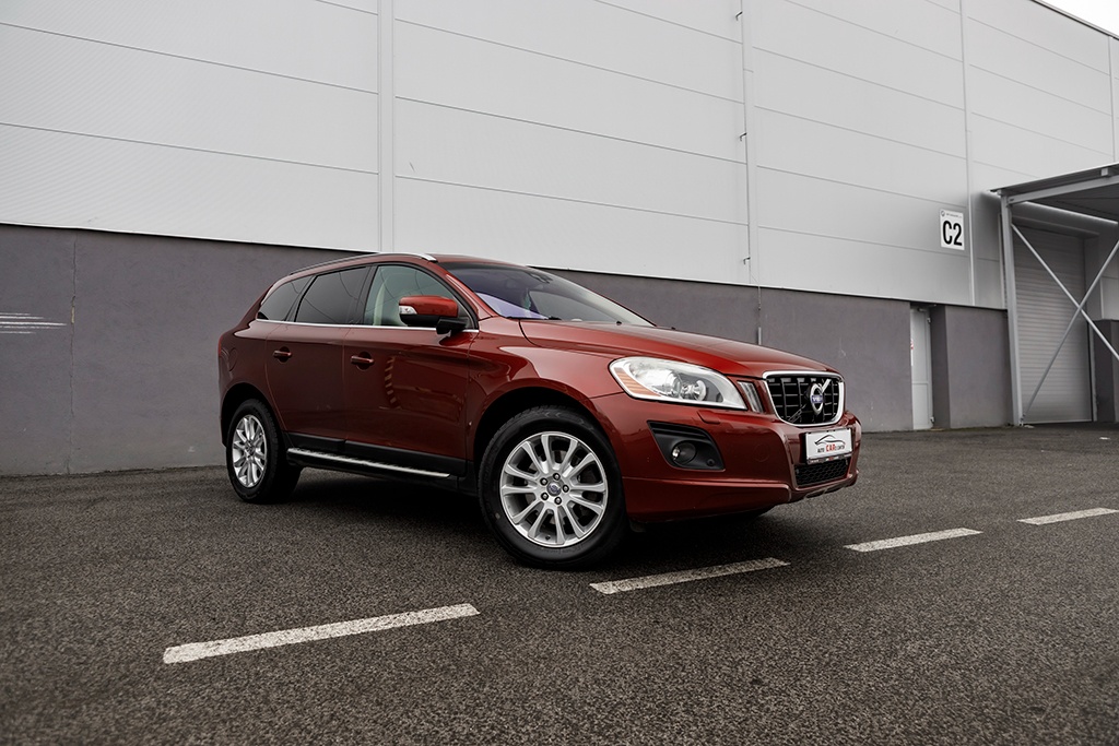 Volvo XC60 D5 AT6 151kW Momentum Geartronic AWD 10/2009