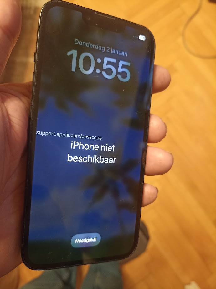 iPhone 14 zablokovaný