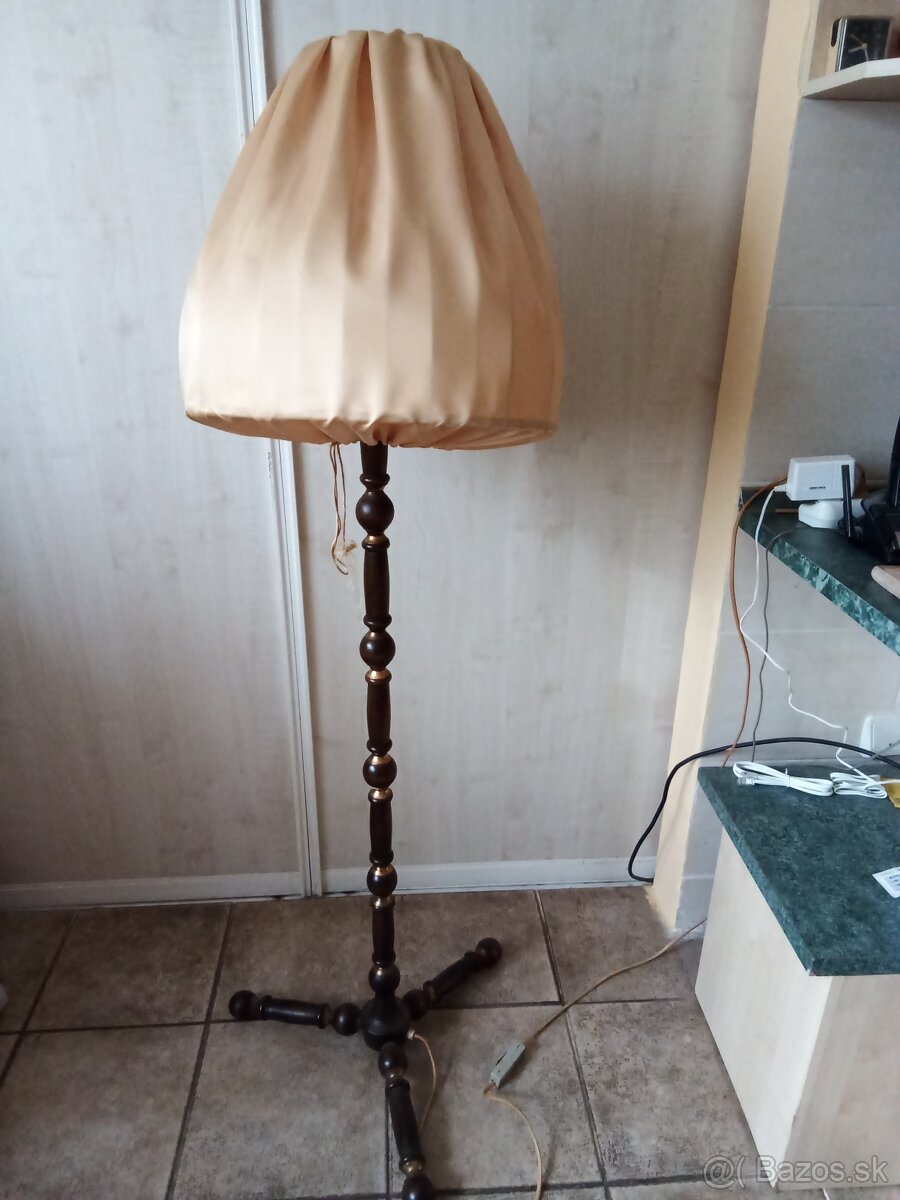 RETRO LAMPA - IBA OSOBNY ODBER