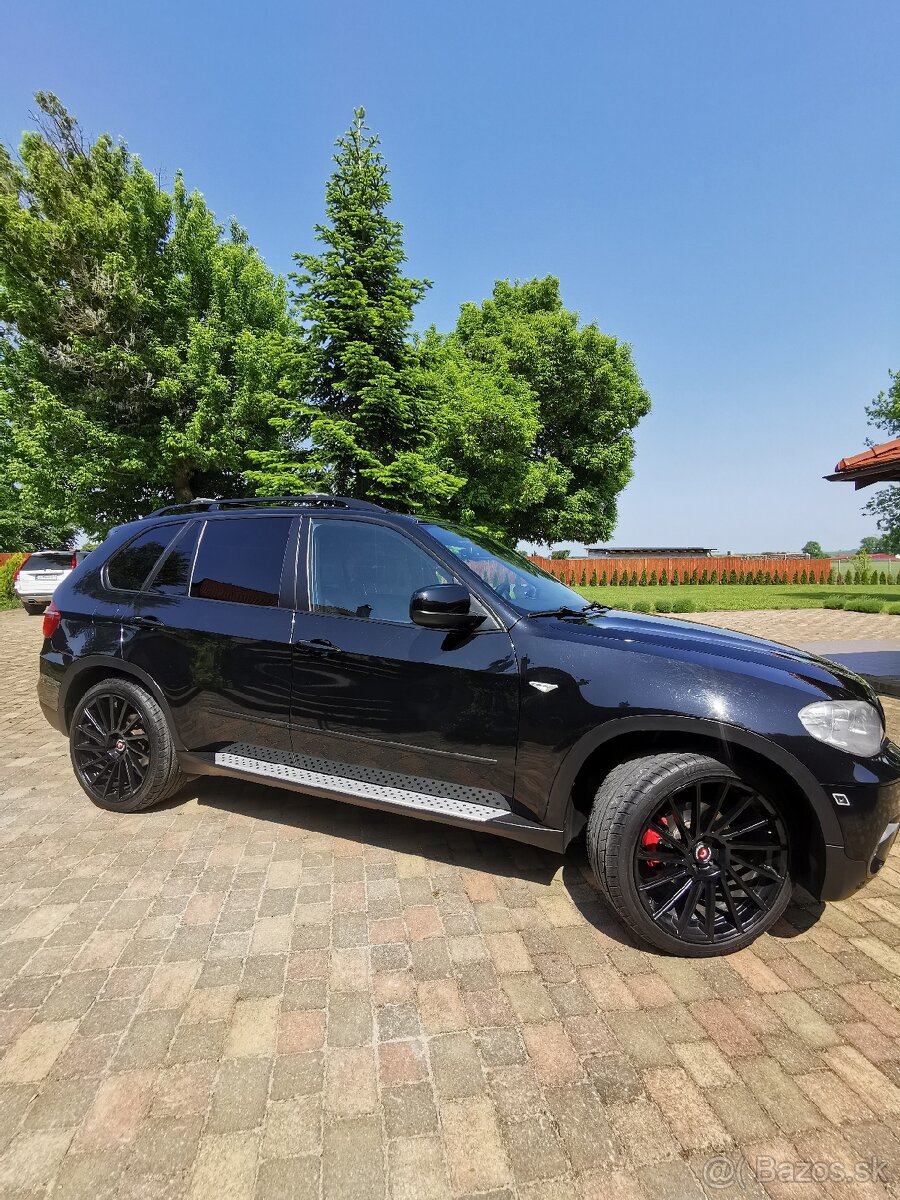 REZERVOVANE BMW X5e70