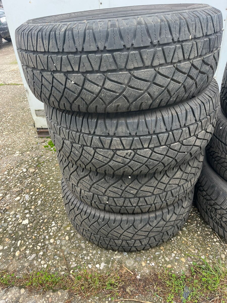 PNEU Michelin 245/65 R17