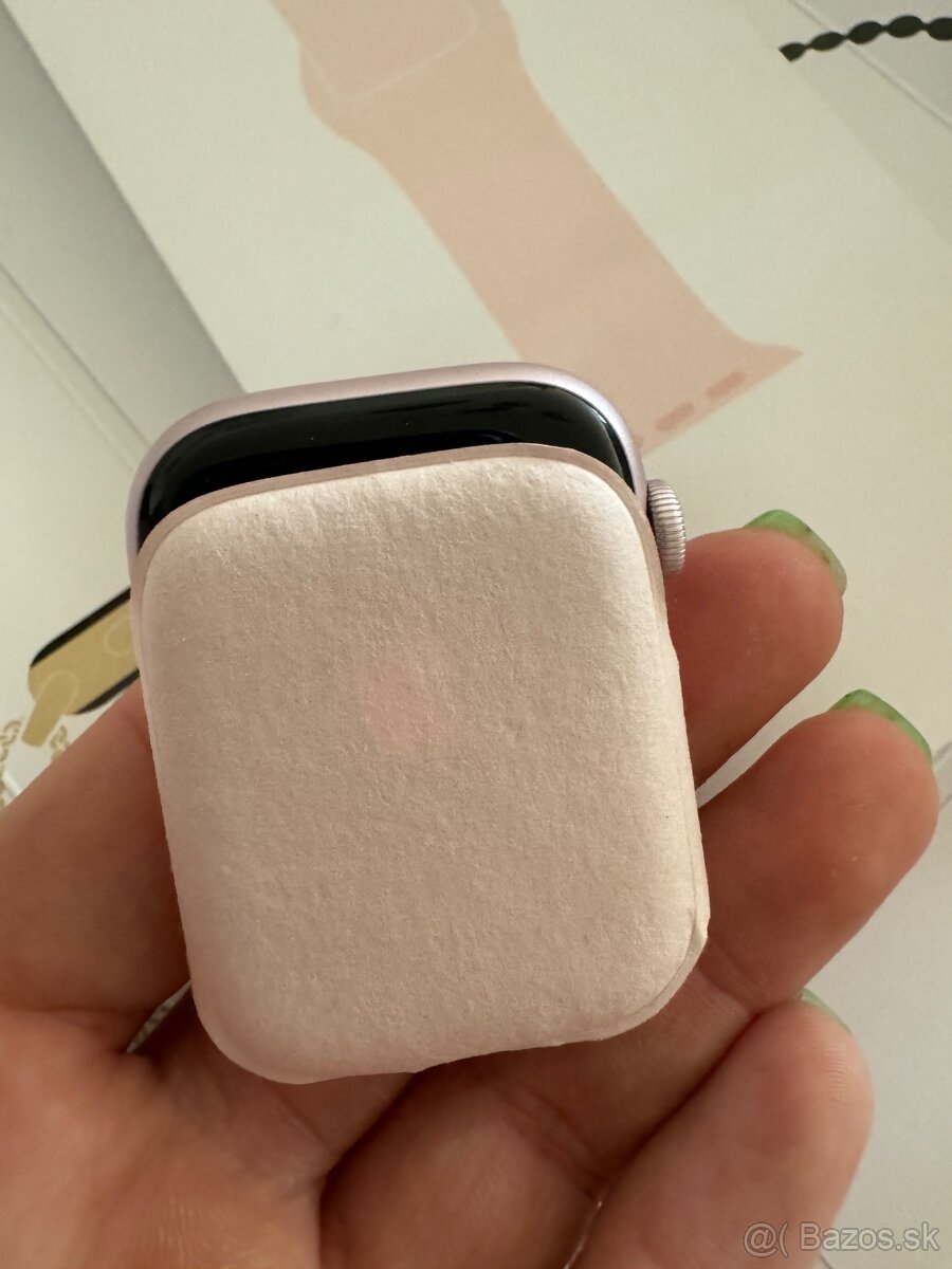 Predám Apple Watch Series 9 GPS 45mm Pink