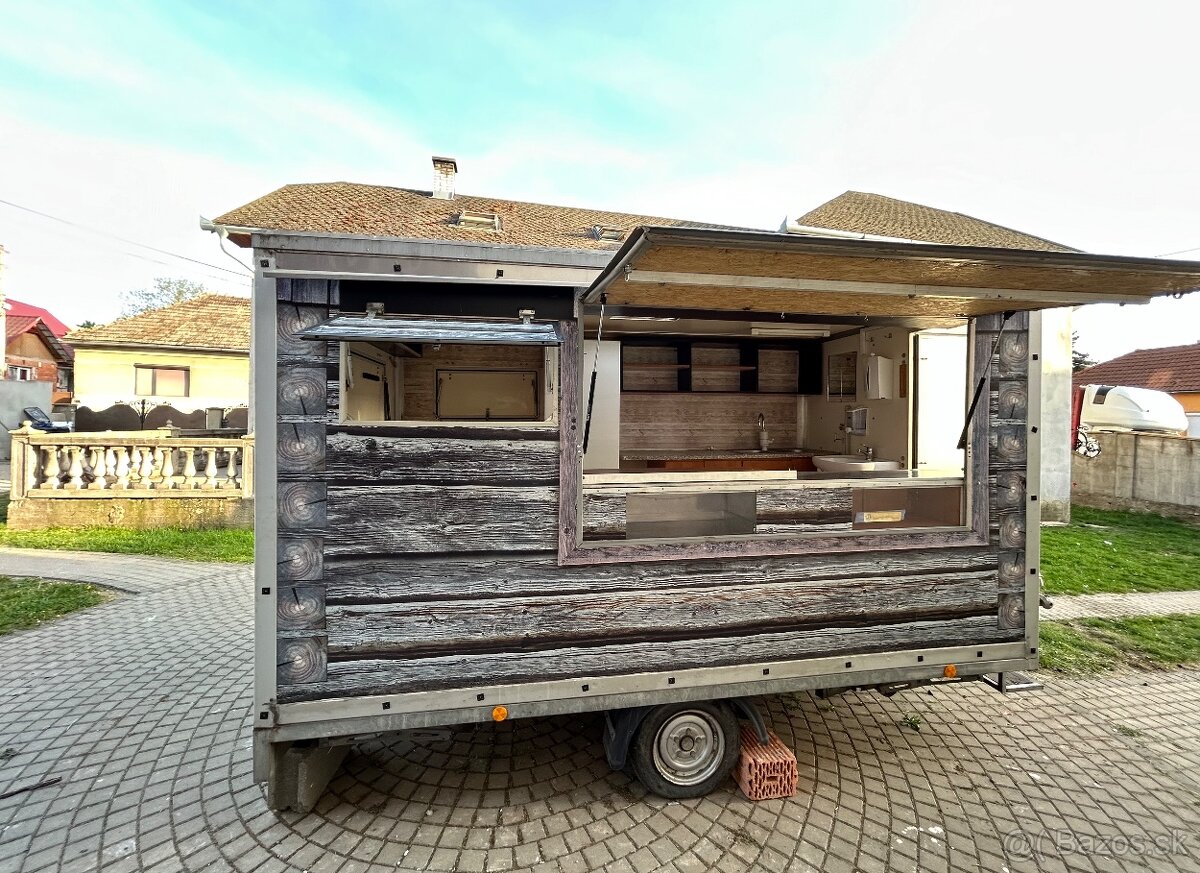 Pojazdny bufet / gastro prives /food truck/