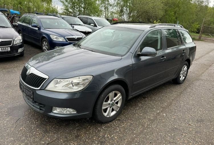 Škoda Octavia Combi 2  1.6 TDI  77 kW .r.v.2011, 207000km