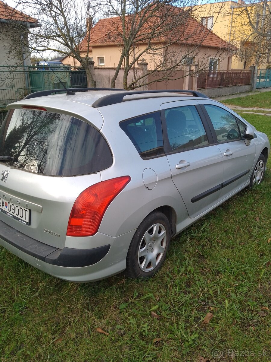 Peugeot 308 16 Benz.