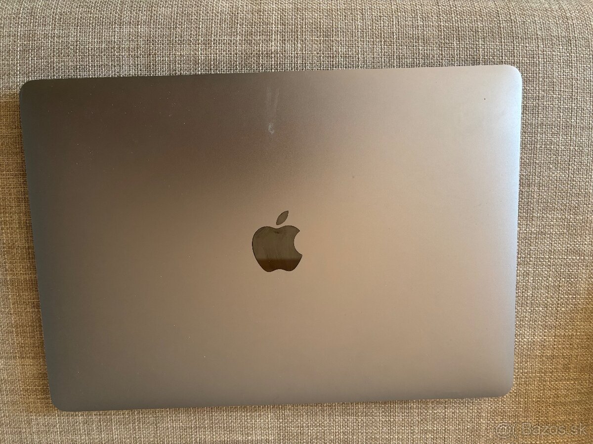 Predám MacBook Pro 13 2017