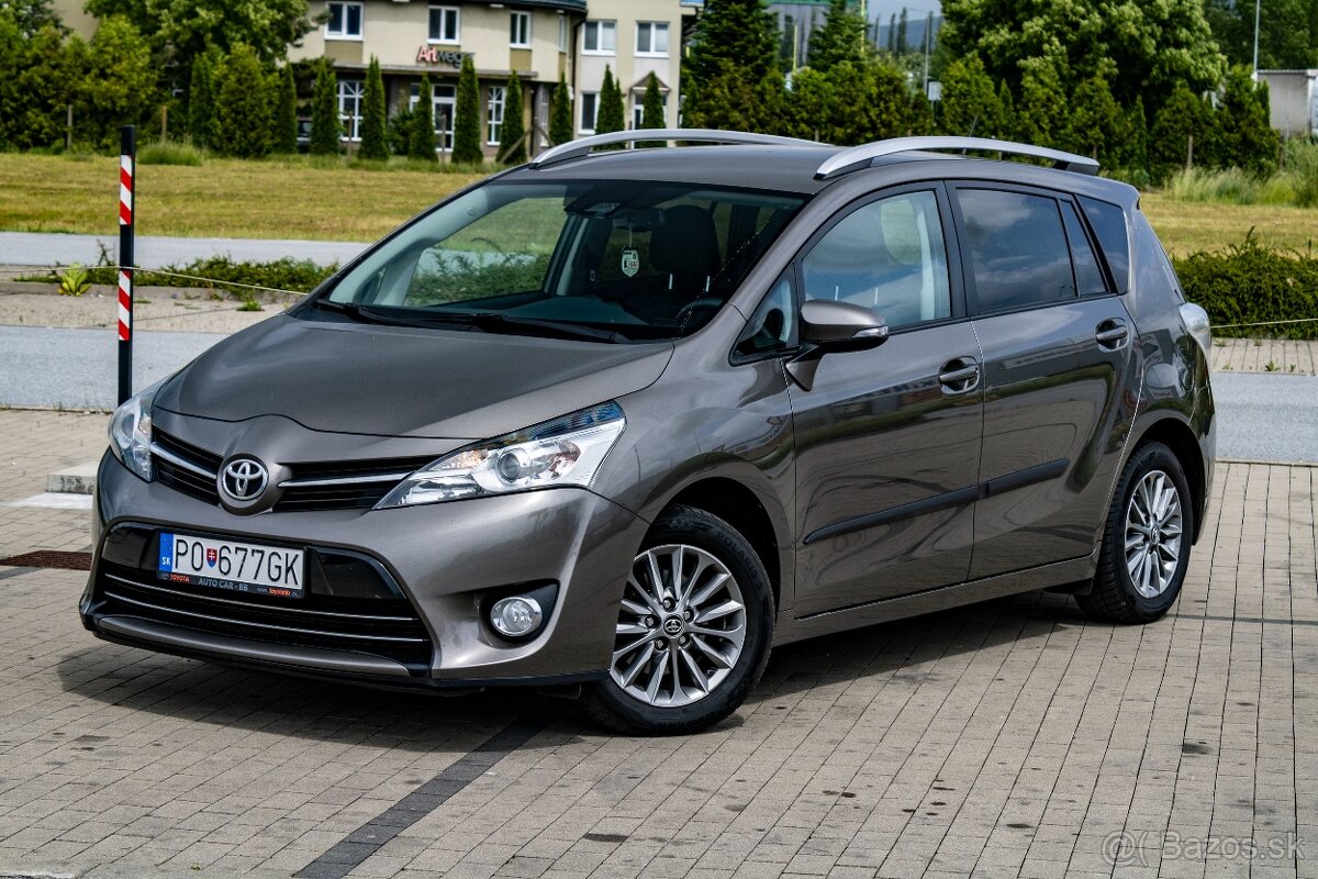 Toyota Verso 1,8 benzín+LPG (navigácia, cúvacia kamera)