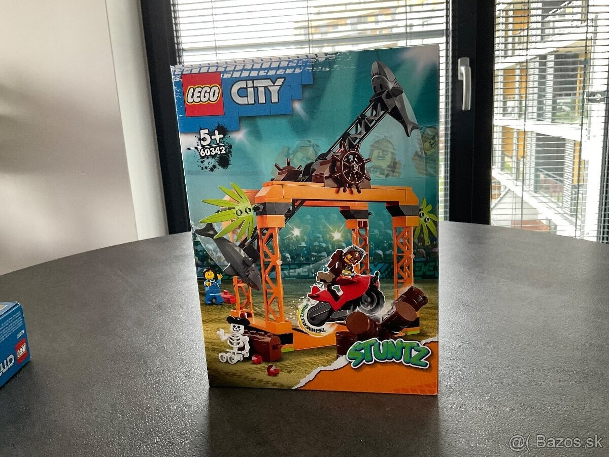 LEGO® City 60342 Žraločia kaskadérska výzva - nové