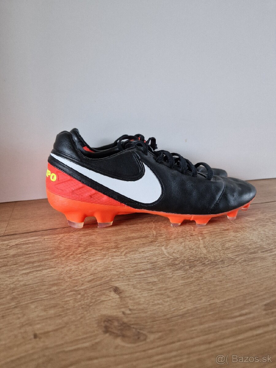 Nike tiempo
LEGACY II FG