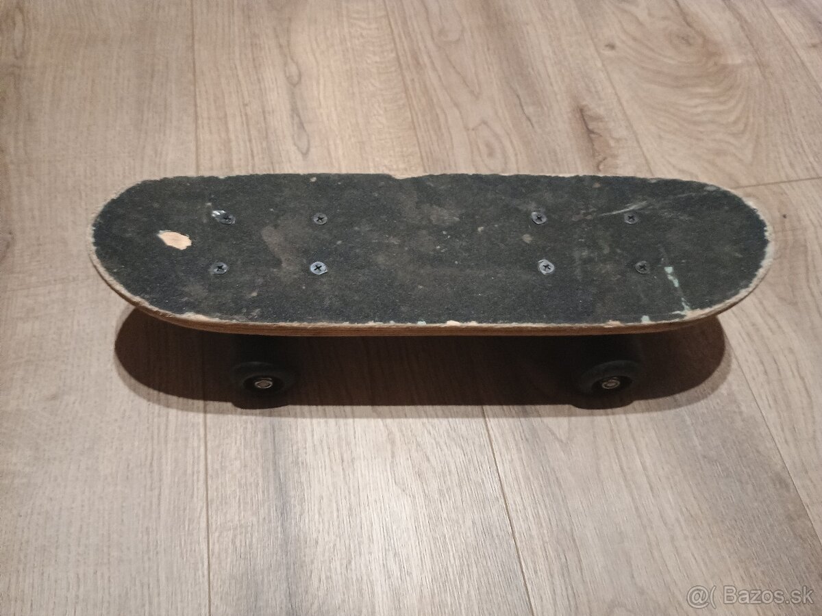 Predám detský skateboard pre deti do 6 rokov