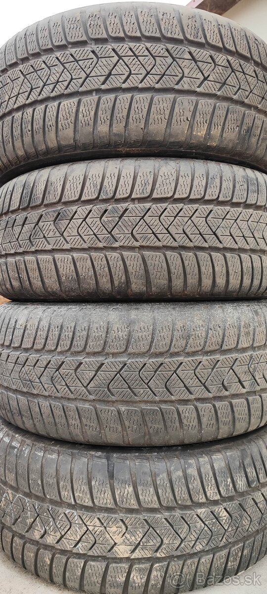 245/45 R18 Pirelli RFT zimné pneumatiky - sada