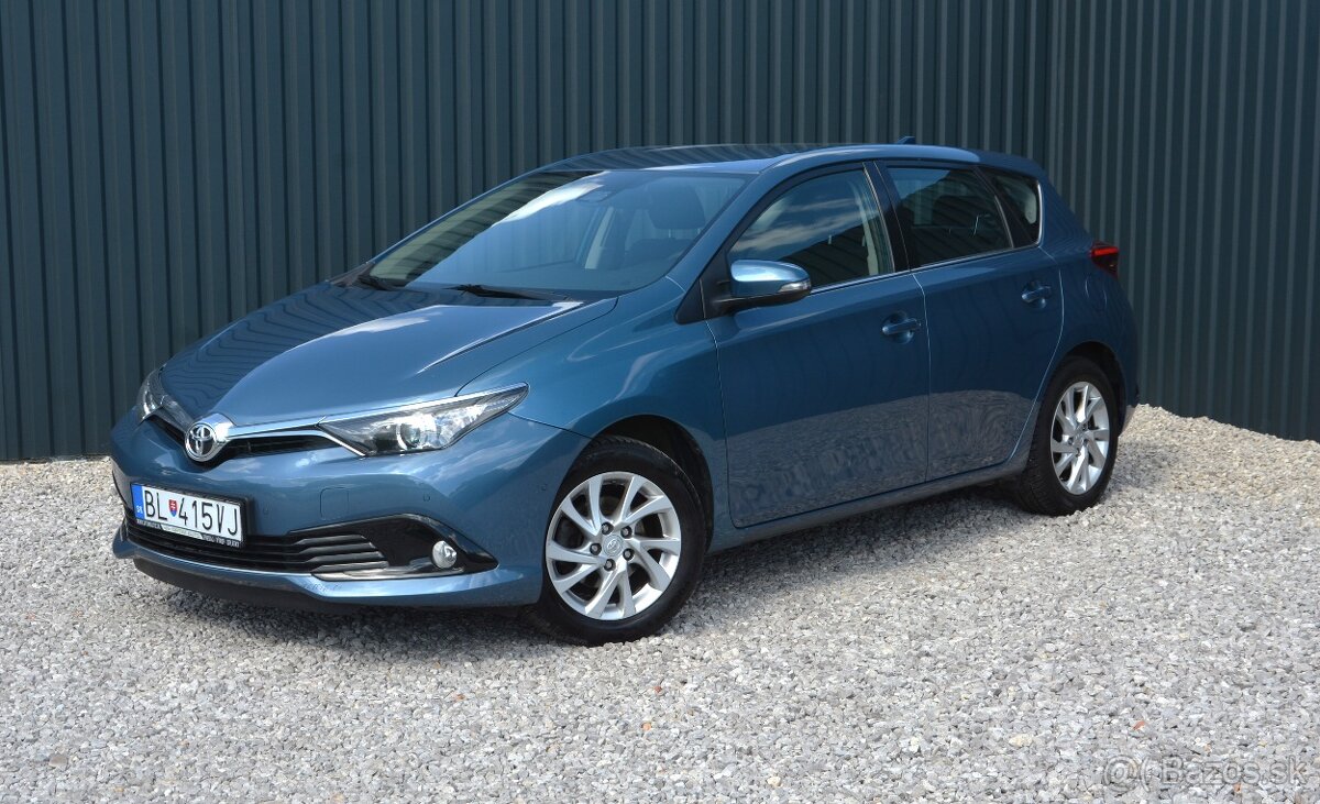 Toyota Auris 1.6 Valvematic, SR, 1. Majiteľ, Top STav