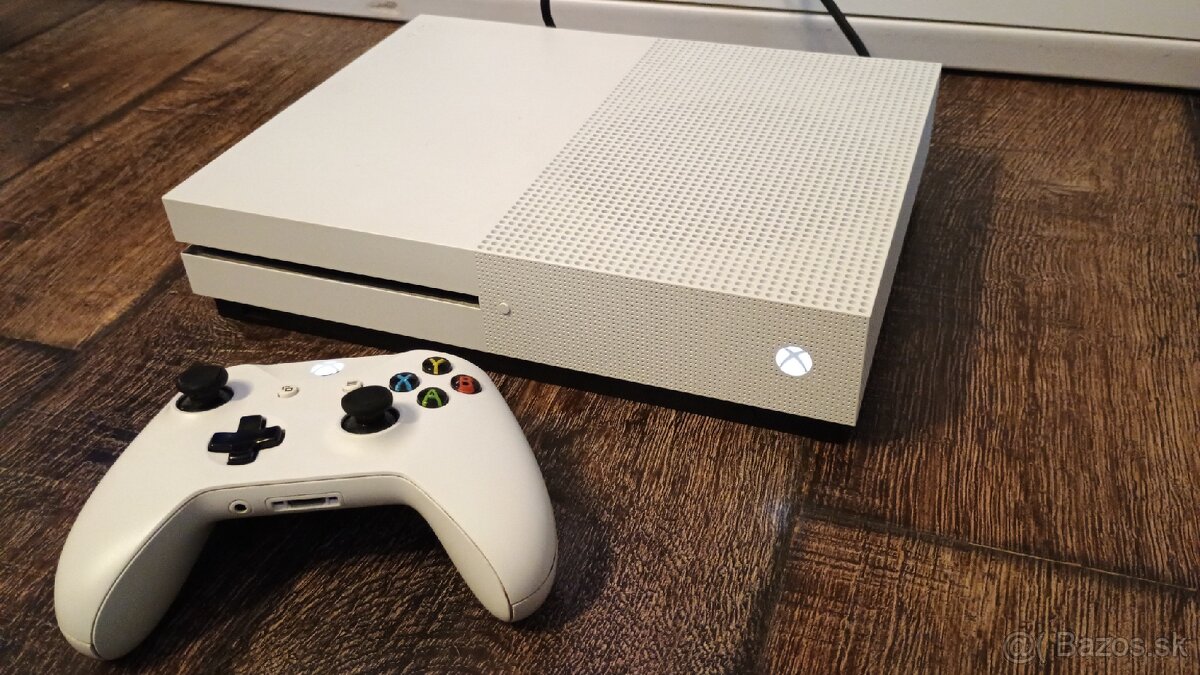 Xbox One S 1tb + ovládač