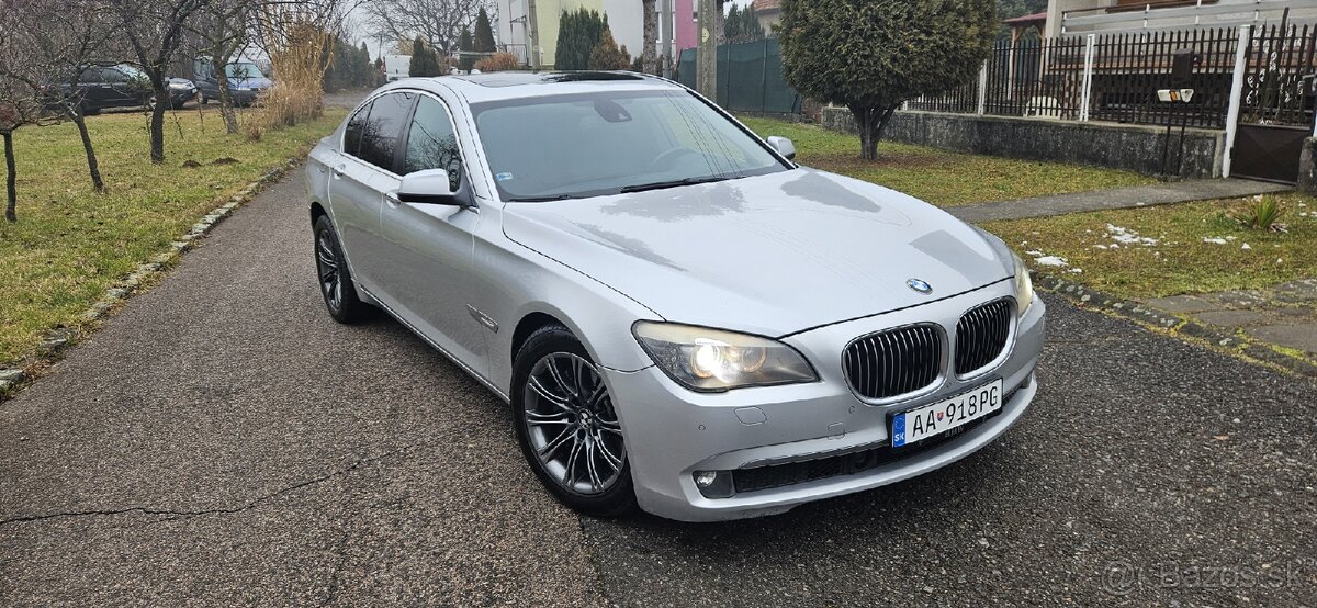 BMW rad 7 730D model F01