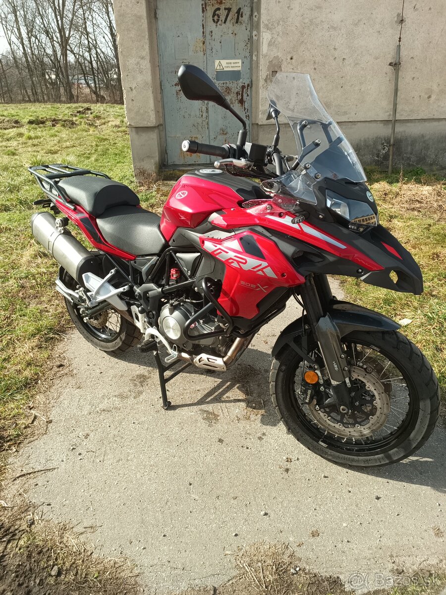 Predám Benelli TRK 502 X