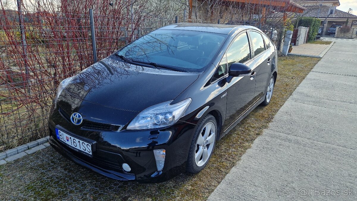 Toyota Prius hybrid 2015