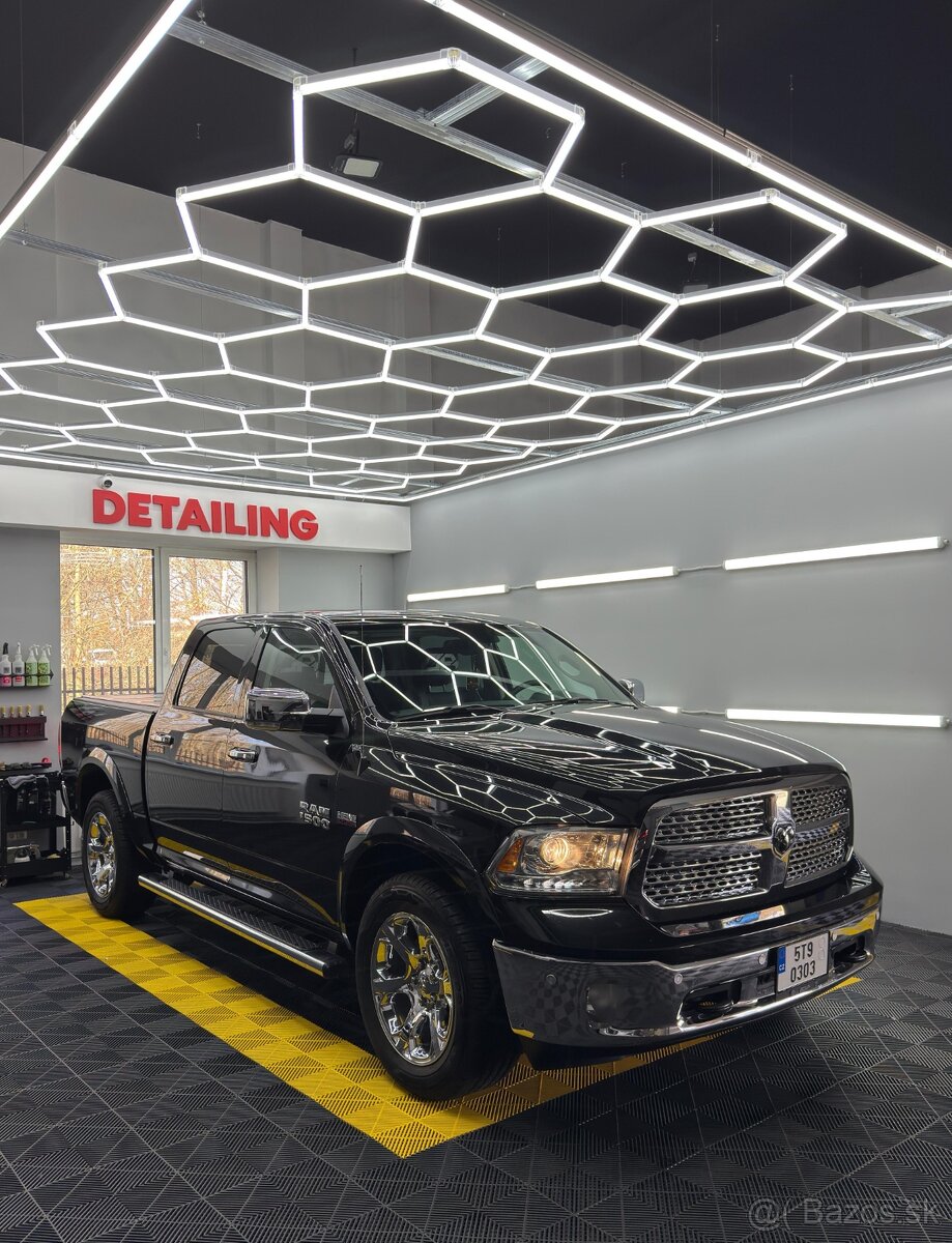 Prodám Dodge RAM 1500 LARAMIE 2018 1 majiteľ TOPSTAV