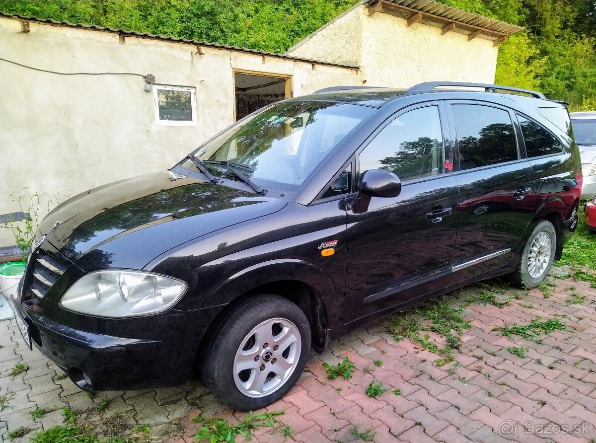 SsangYong Rodius 2.7XDi - AWD - automat - MPV - 7 míst