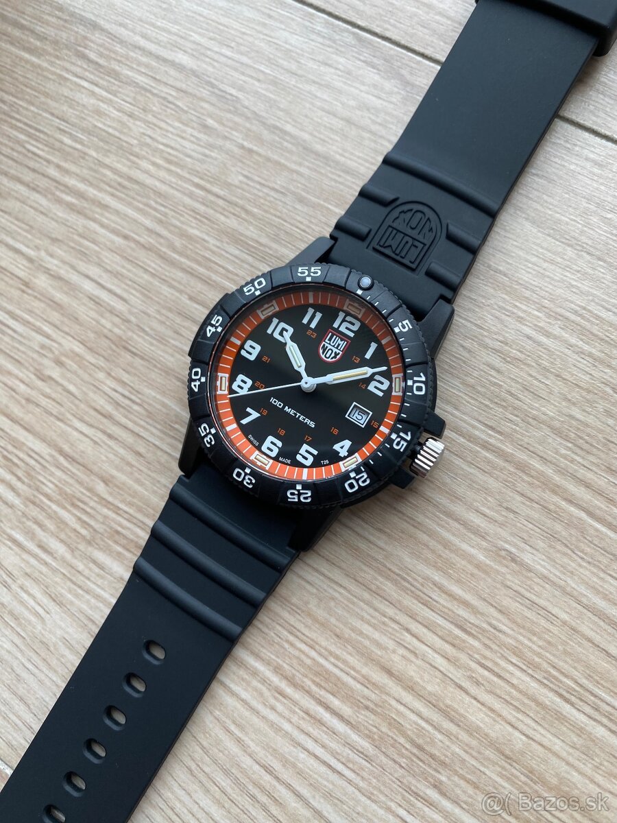 LUMINOX