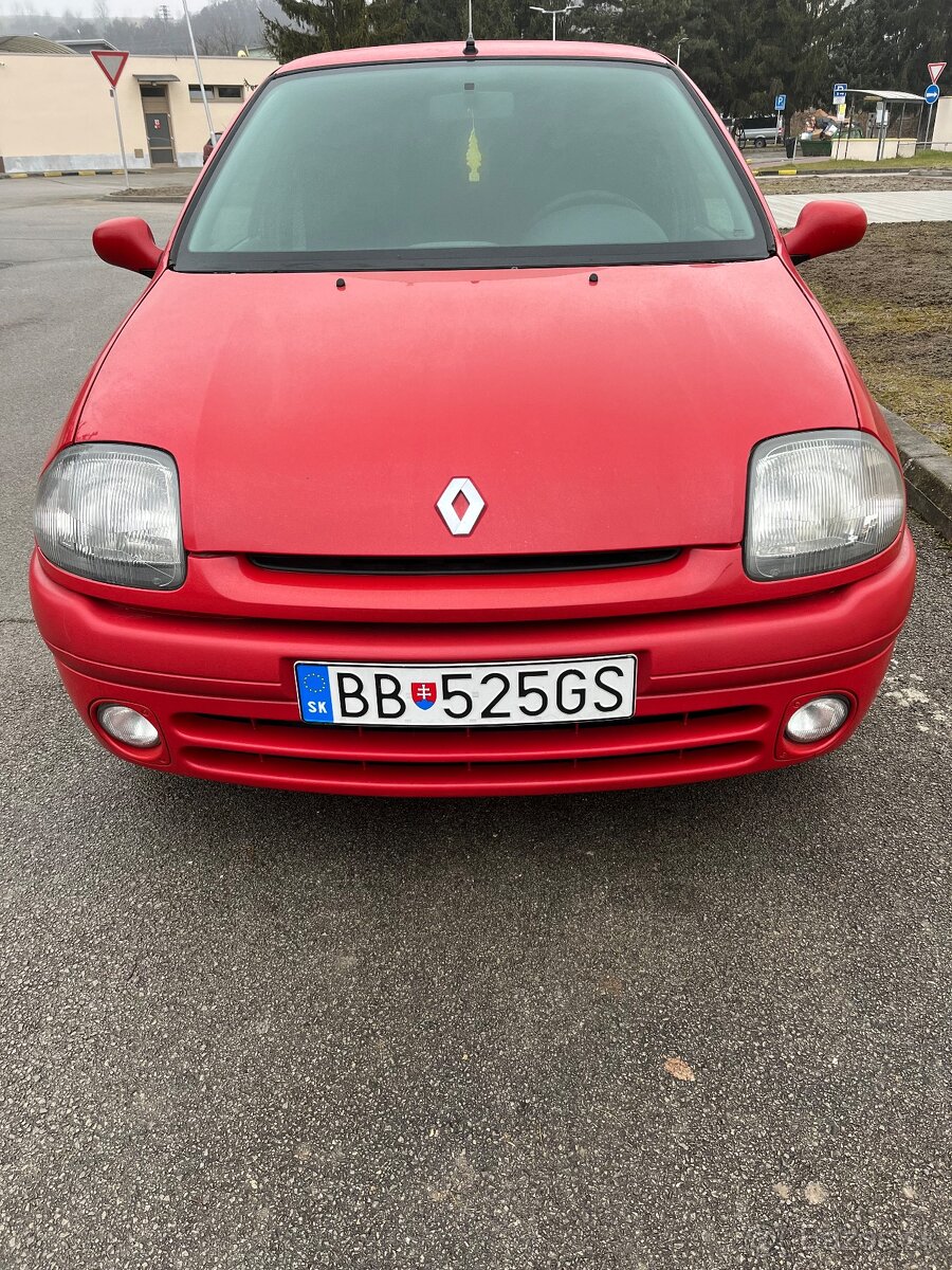 RENAULT CLIO    1,2...BENZÍN...