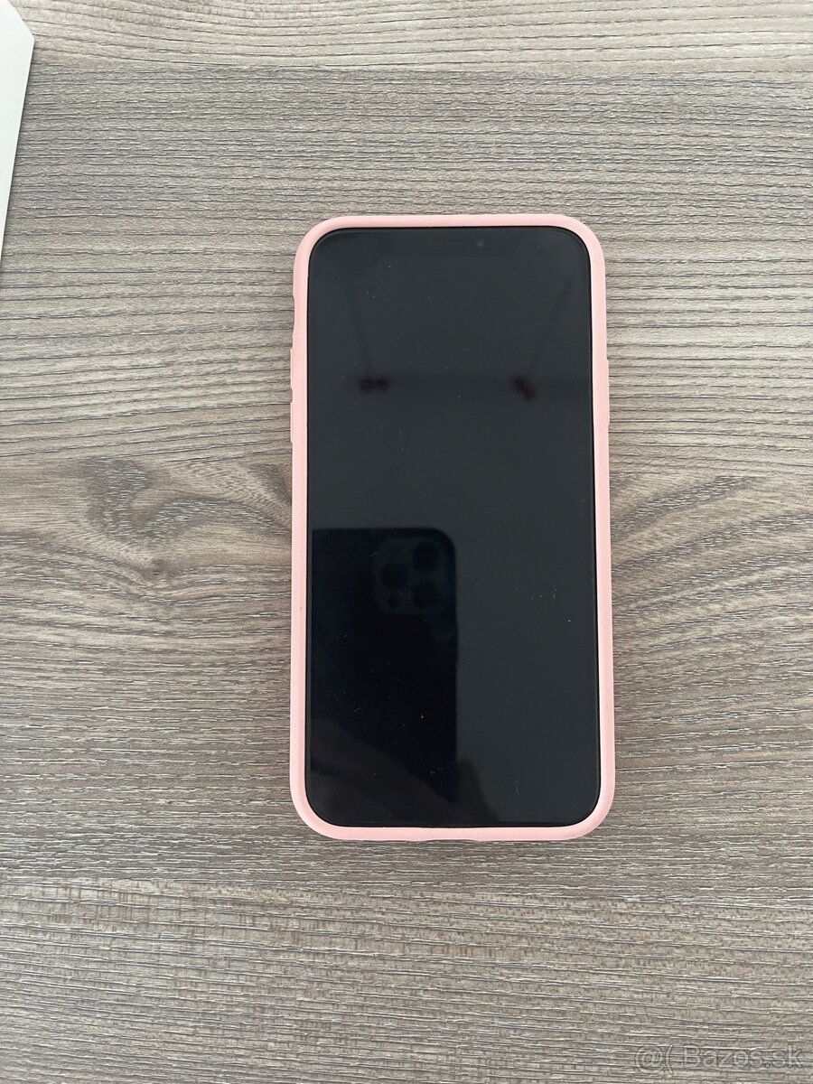 Predam Iphone XS 256GB s krabicou