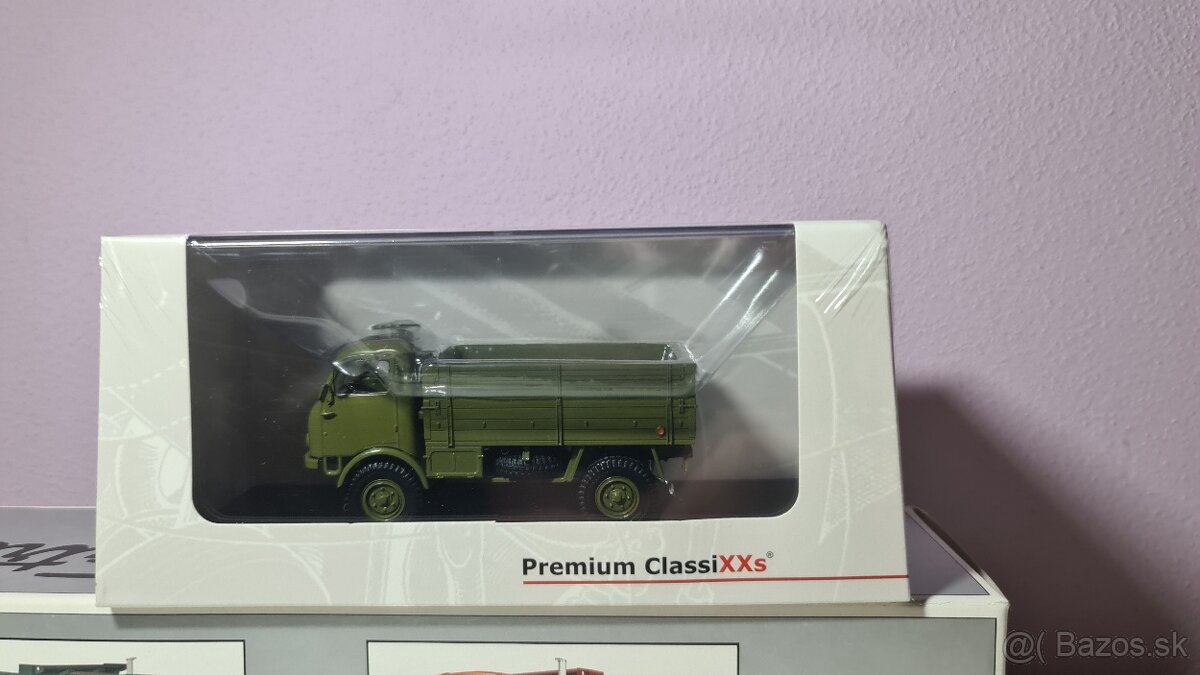 1:43 TATRA 805 VALNÍK