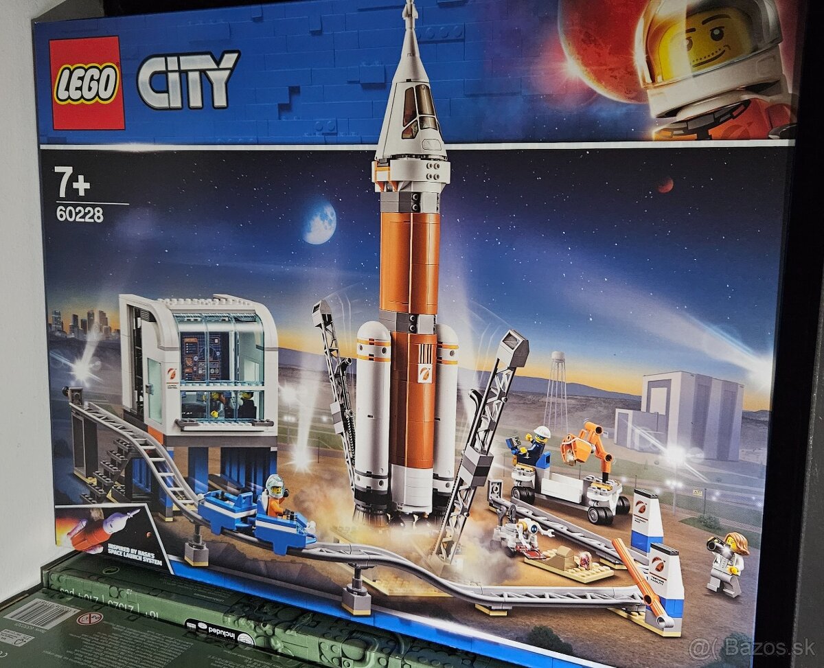 LEGO City 60228 Štart vesmírnej rakety