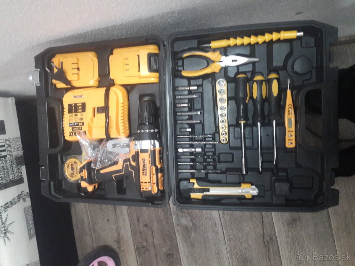 DEWALT