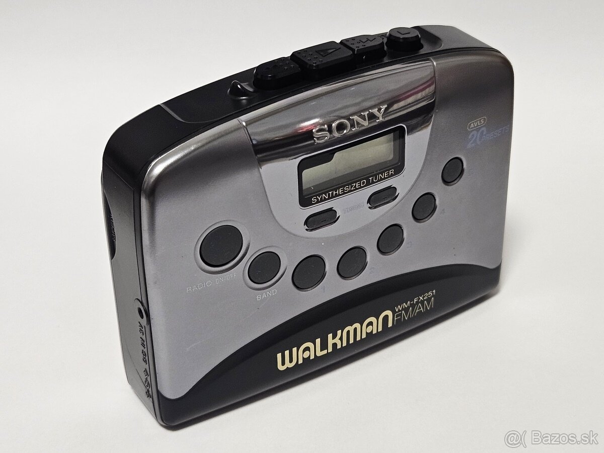 Sony Walkman kazetový prehrávač s AM/FM rádiom (WM-FX251)