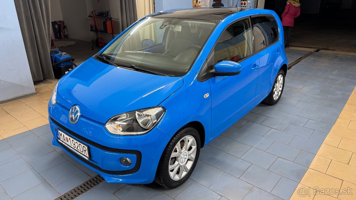 Volkswagen Up 1.0 moveUP 44kW Aut