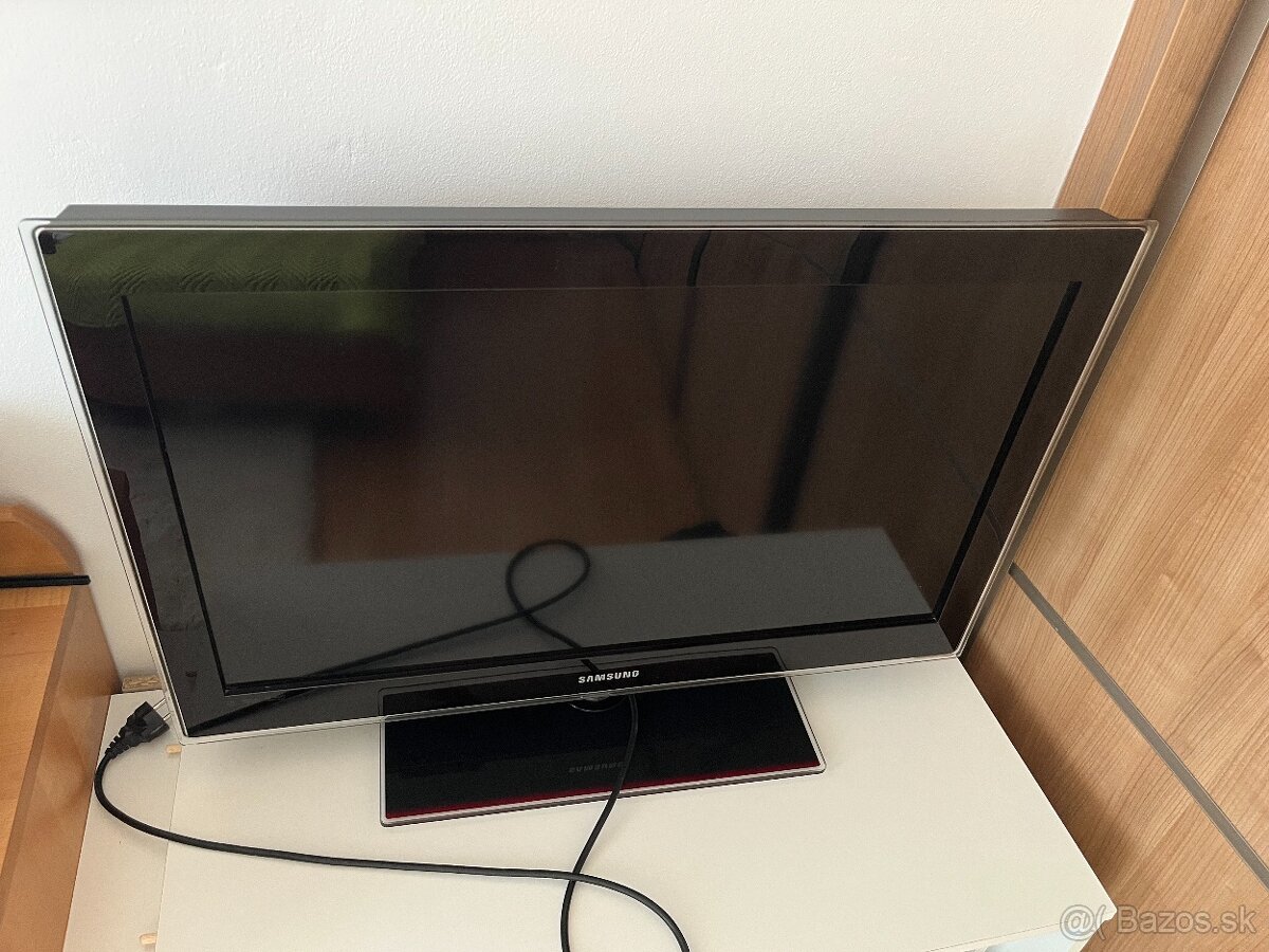 Predám televízor Samsung 32"