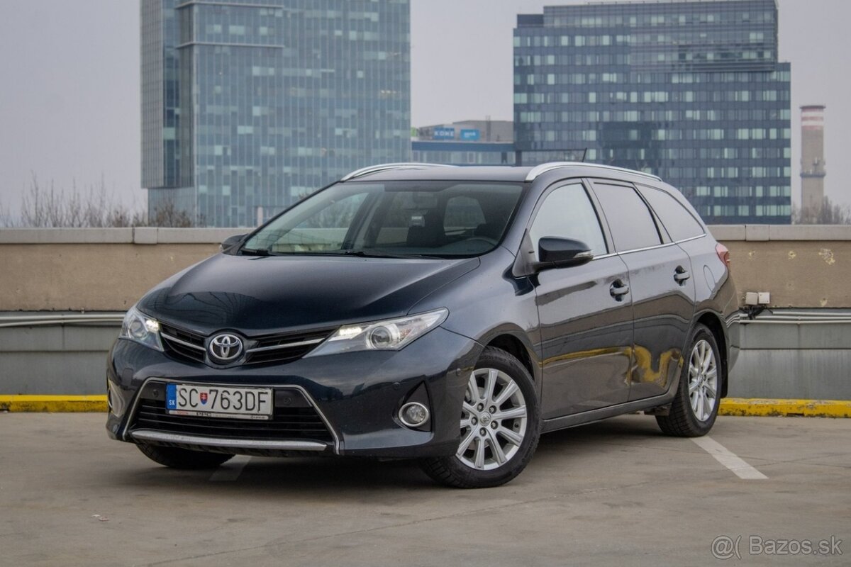 Toyota Auris Touring Sports 1.6 l Valvematic Active