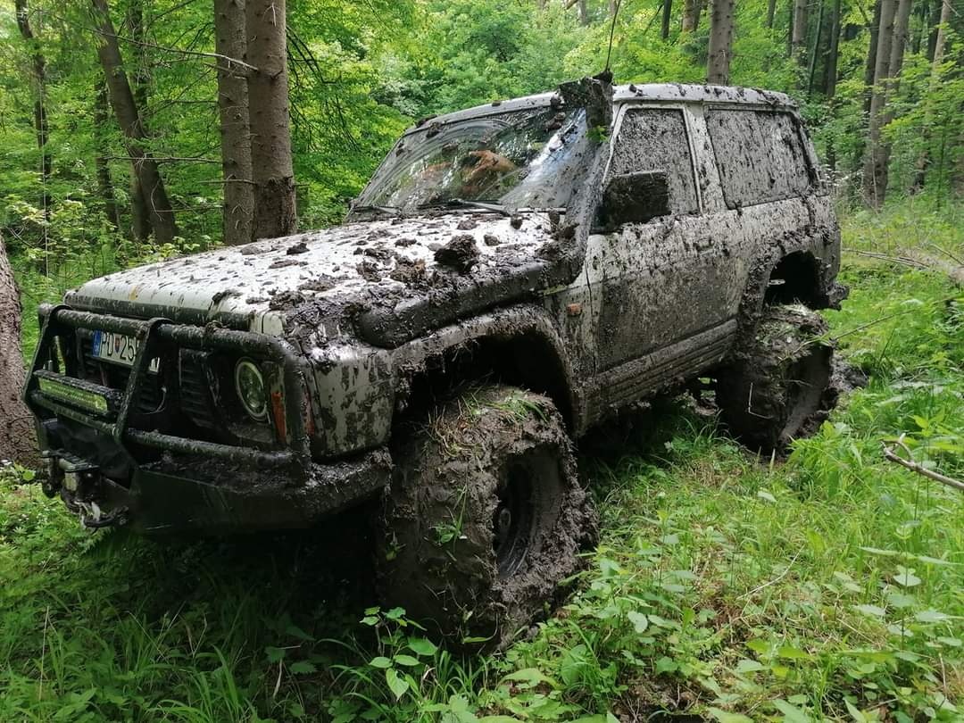 NISSAN PATROL Y60 Kúpim Časť kúrenie s Climatizaciou