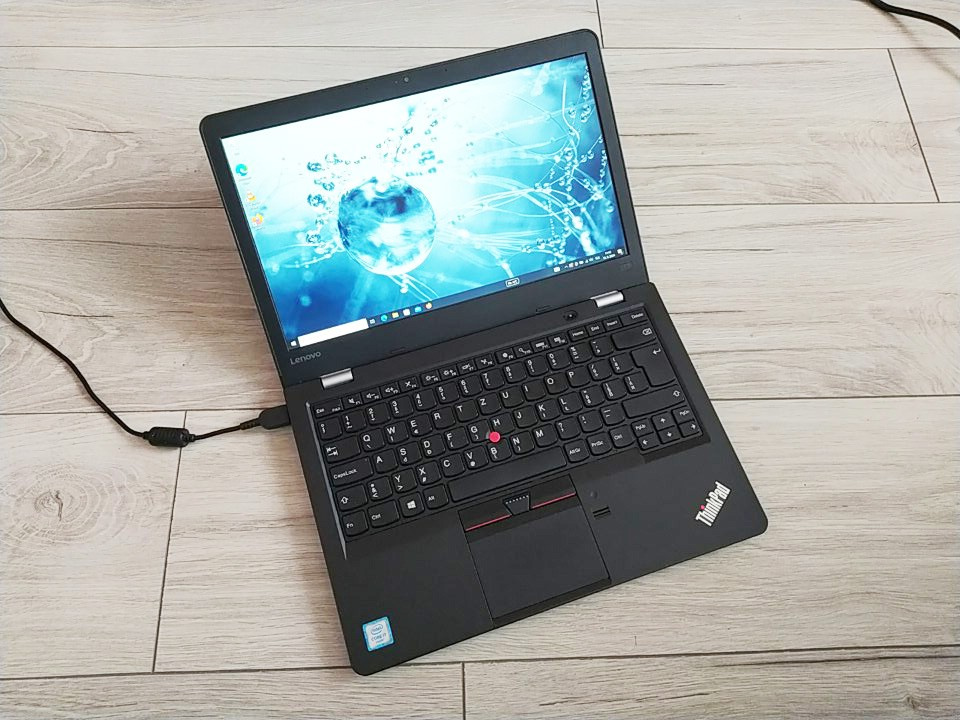 notebook Lenovo 13 - Core i7-6500u, 16GB, SSD, W10